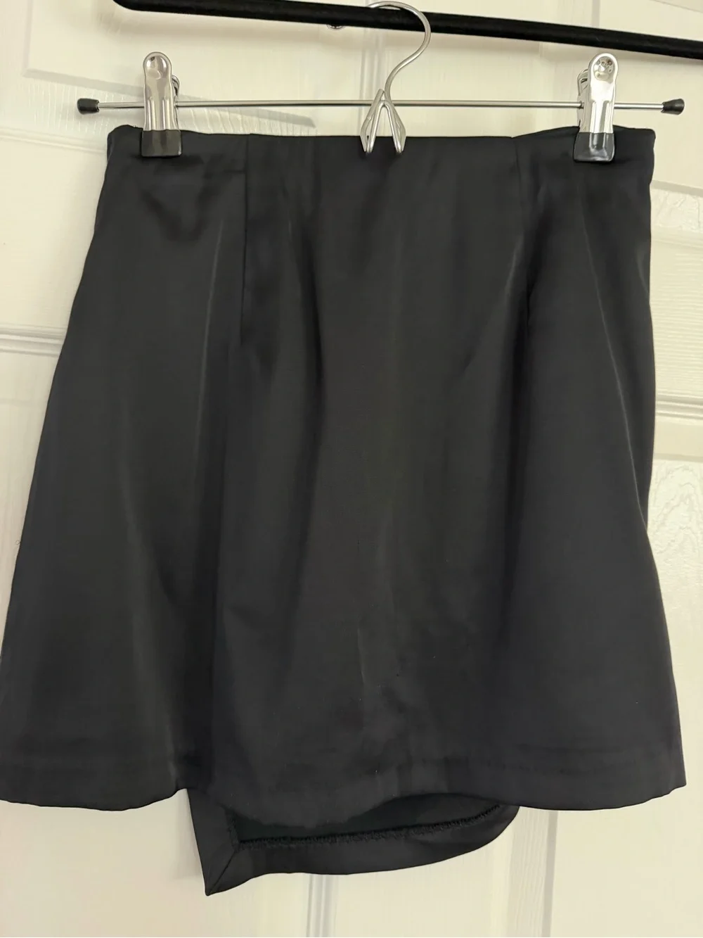 Abercrombie & Fitch Black Satin Skort